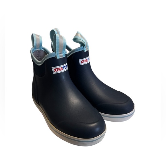New Xtratuf Women's 6 in Ankle Deck Boot XWAB-201 - Picture 3 of 11